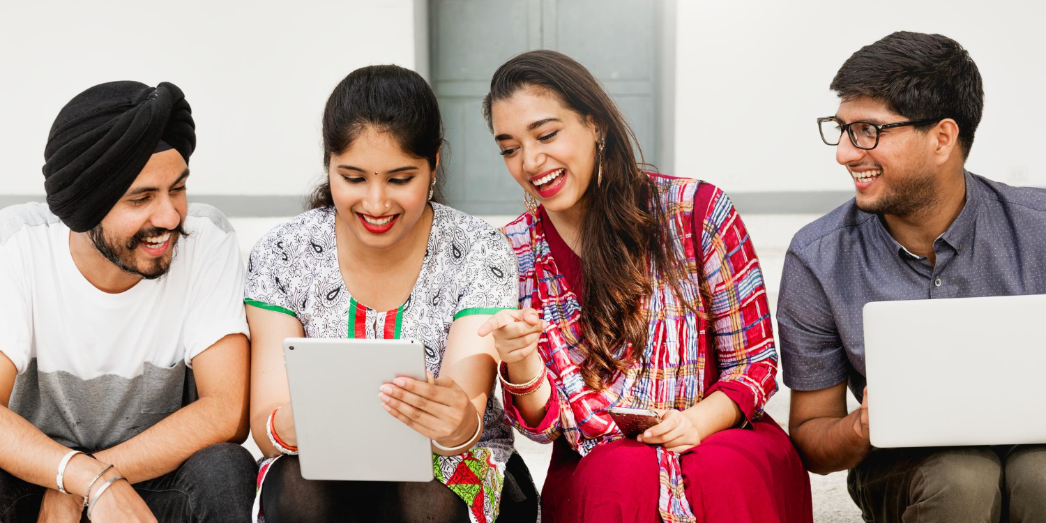 Abstract image representing a digital marketing journey.